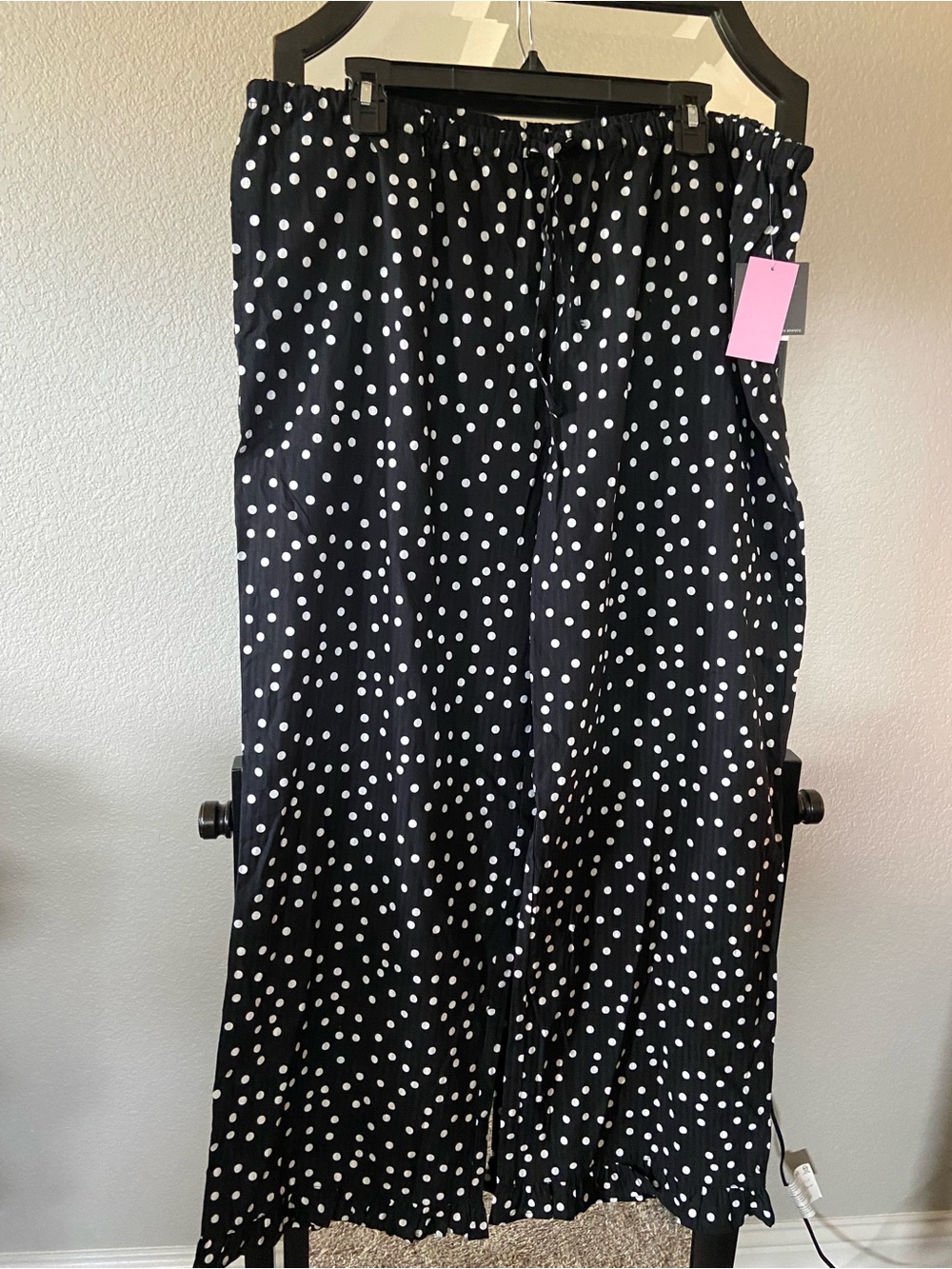 Grayson Threads size 1X black & white polka dot pants with drawstring.